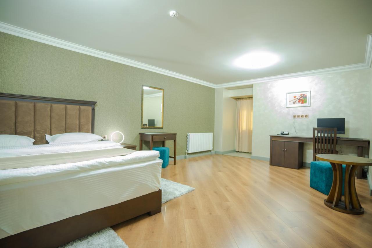 Vegas Hotel Akhalkalaki Zewnętrze zdjęcie